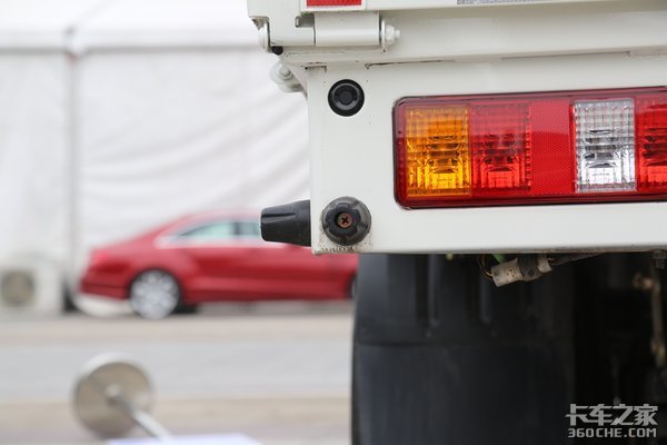 微卡也有大力量 图解时骏F350H微卡平板