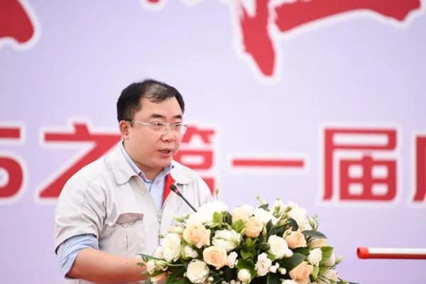 英雄油你缔造 TS广汽日野好司机大赛启动仪式新增376辆轿运车签约仪式