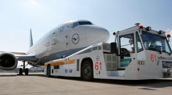 飞机牵引车:一个轮胎就能达到5万元