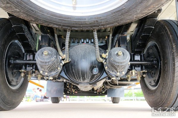 动力猛底盘强,这台重载金刚不负你的重托