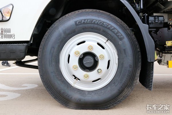 动力猛底盘强,这台重载金刚不负你的重托