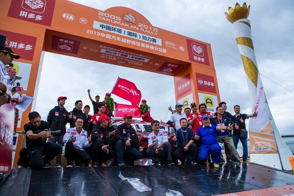 郑州日产纳瓦拉车队 捍卫环塔冠军荣耀