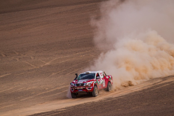 郑州日产纳瓦拉车队 捍卫环塔冠军荣耀