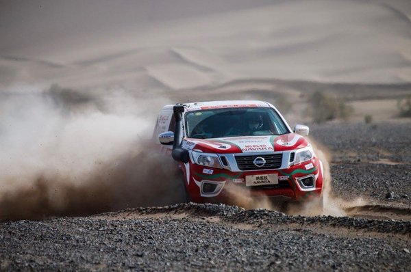 郑州日产纳瓦拉车队 捍卫环塔冠军荣耀