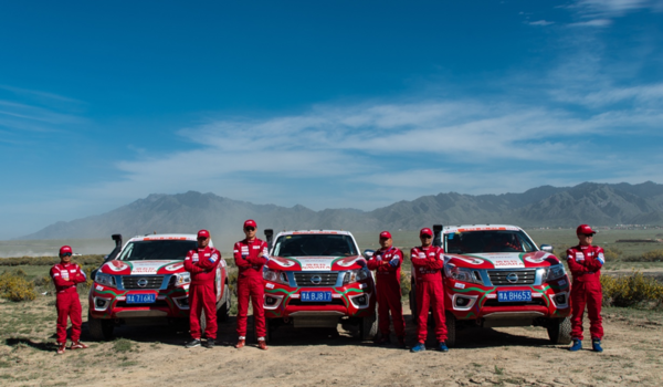 郑州日产纳瓦拉车队 捍卫环塔冠军荣耀