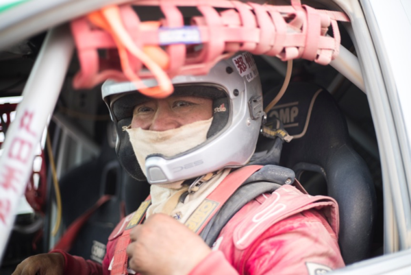 郑州日产纳瓦拉车队 捍卫环塔冠军荣耀