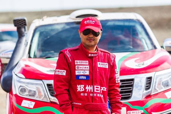 郑州日产纳瓦拉车队 捍卫环塔冠军荣耀