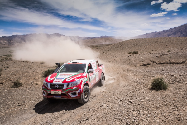 郑州日产纳瓦拉车队 捍卫环塔冠军荣耀