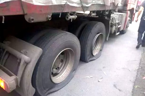 ���ˣ������ľ�30����������̥������