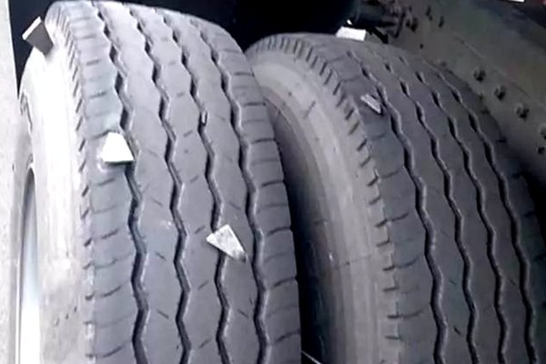 ���ˣ������ľ�30����������̥������