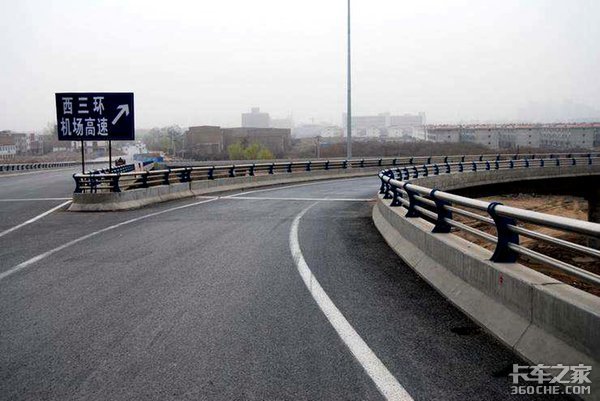 ��������̭�ӿ�&nbsp;�����û���8000Ԫ���