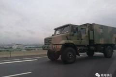 һ����ŵ��¾��ÿ����ϸ��٣�����Χ��