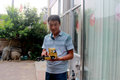 20年老司机一人跑车 为亲人奋斗在路上