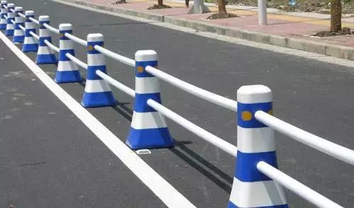 �Ϻ��������д��ͻ��˳�����ϸ������