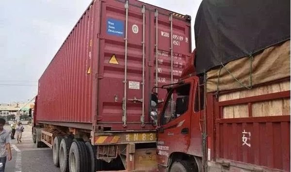 �Ϻ��������д��ͻ��˳�����ϸ������