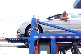 轿运新规绝非一场风! 成都再无"公路霸主" ,司机普遍叫好