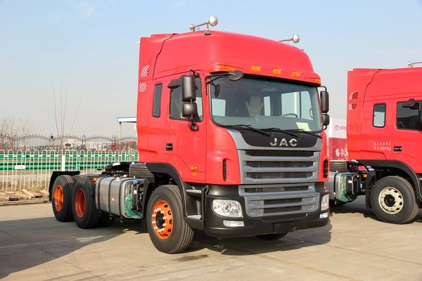 上半年重卡销售67.18万辆 月度销量创新高!车辆更新加快