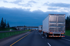 �����ϱ�����̸֮ Ϸ˵�������ӵ��ݻ�