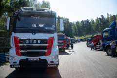 �߶�˽�˶��Ƶ�ʢ�� �������೵չ