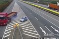 为了你的家人 错过路口请多开20公里！