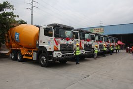 合作7年再创新高 广汽日野向东莞宏创交付35台搅拌车