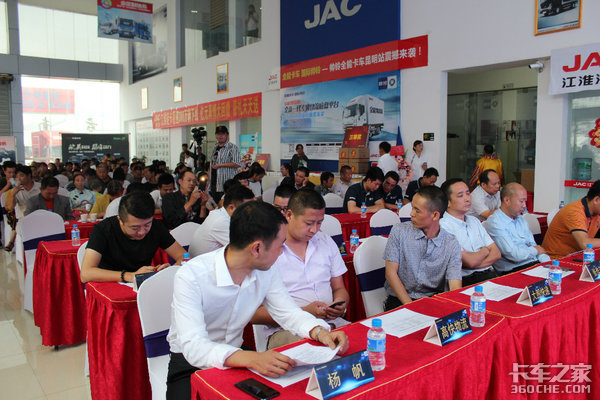 物流行业的福音 帅铃全能物流版轻卡登陆昆明