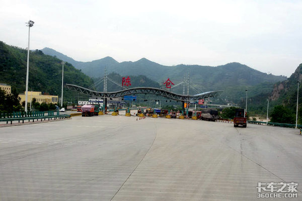 父亲与卡车：从土路到高速 方知祖国强