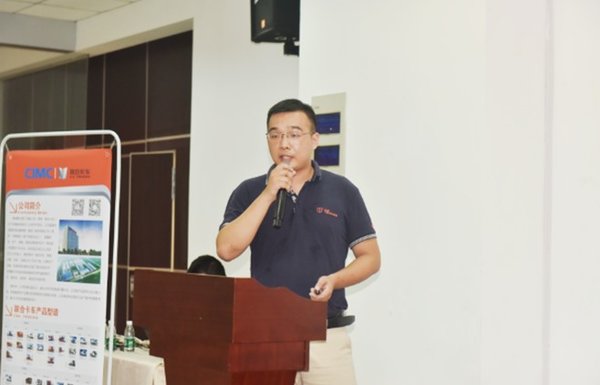 现场订购60辆!联合卡车新型智能环保渣土车研讨会顺利召开