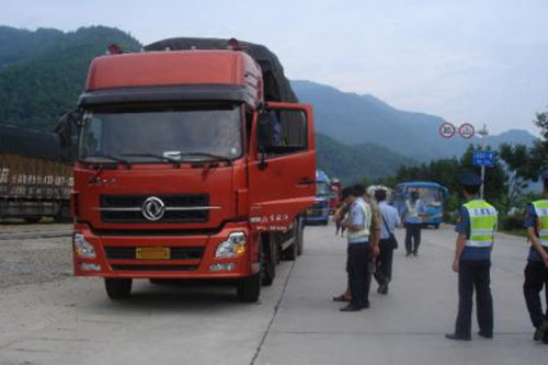 运输黑势力猖狂 唐山重拳打击涉黑行业!