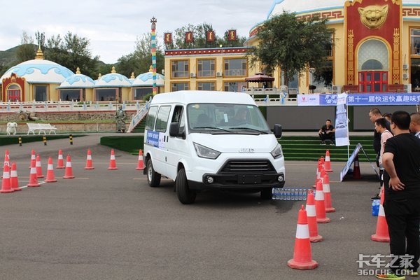 奔福赛场顺间成名 江铃福特全顺竞技赛