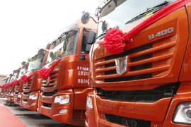 交付30台 联合卡车助力君顺物流公铁联运