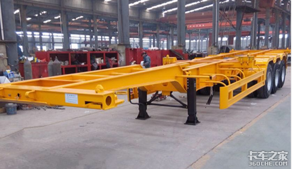 �ҳ��������¯������ݵ����ĸ���ɫ��