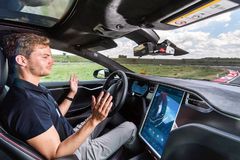 �Զ���ʻ�������� Ϊɶ��Ҫ5G��֧�֣�