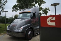 ����˹������ ����Դʱ����ͷ����˭?