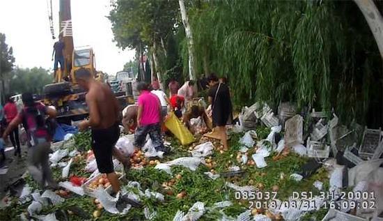 �����෭����������&nbsp;Χ�۴�������æ