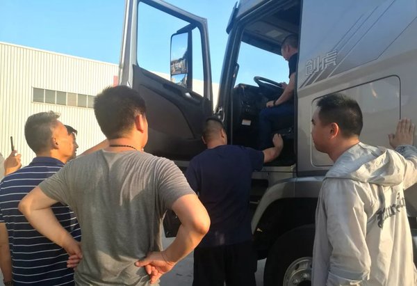 彰显重卡先锋实力 | 创虎2018款江苏区域推介会完美收官