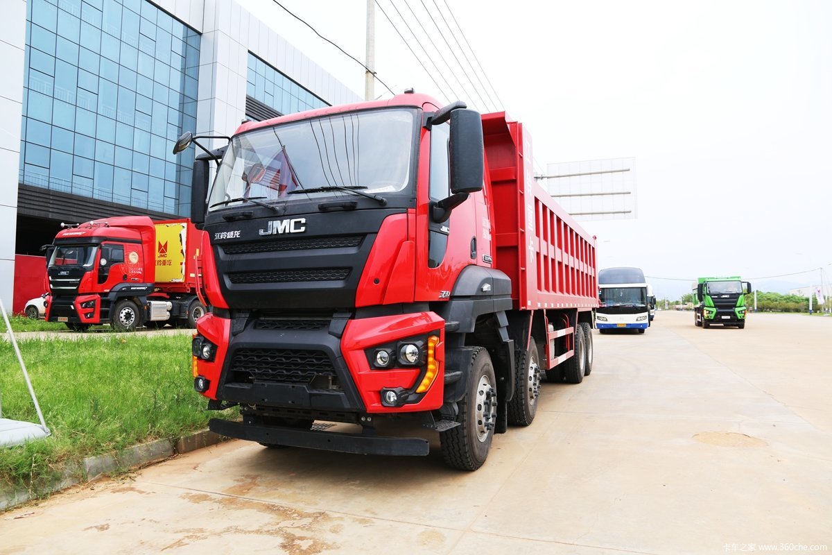 江铃自卸车南昌上市现场获111台订单图片列表