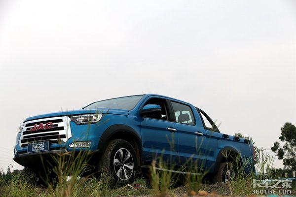 最实用的大玩具 把它开进山里的那一瞬间 我觉得值了