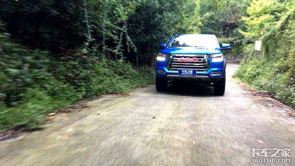 最实用的大玩具 把它开进山里的那一瞬间 我觉得值了