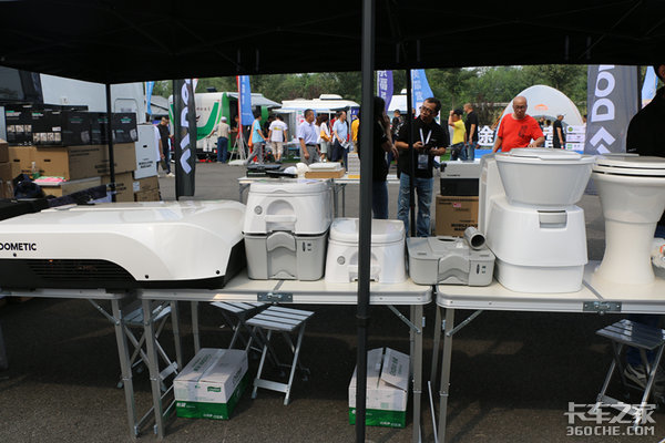 7��ƽ��չ����ǧ̨&nbsp;�������ʷ���չ��Ļ