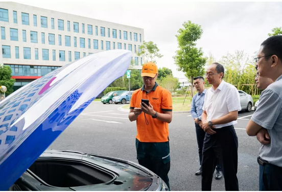 EMS携手上汽,推“快递到车”效劳!-快递新闻网