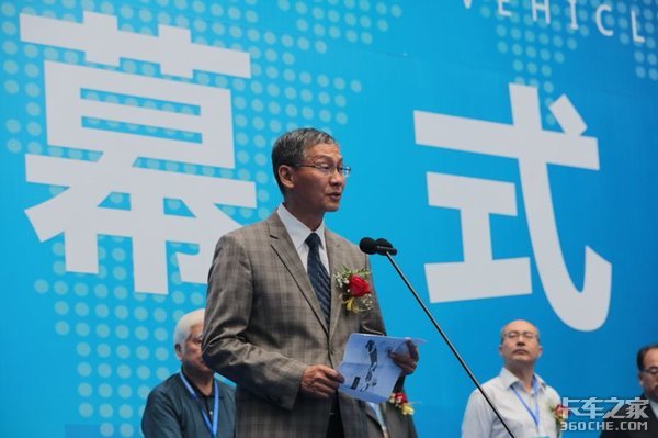 20多个卡车品牌齐亮相 2018梁山车展正式开幕