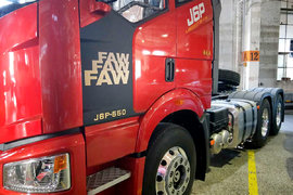 550马力+AMT+液缓 一汽解放再出硬货！高配J6P领航版了解下