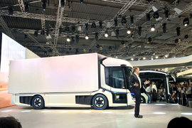 2018年汉诺威车展：低入口侧滑门 德国曼发布CitE电动卡车，造型酷！