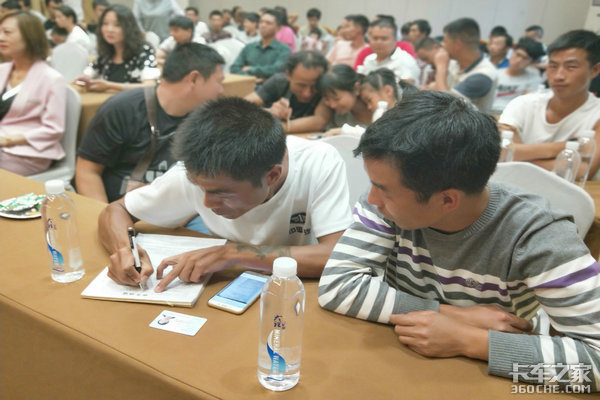 英雄王者 披甲纵横 解放轻卡推介会