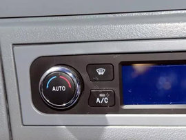 空调吹风无力 有异味?兄Dei你的保养到位了吗