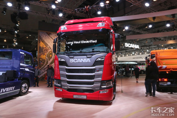 ��϶���������ʵ��ŷ�޳�������ʾ��