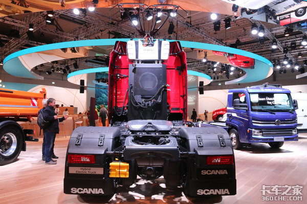 ��϶���������ʵ��ŷ�޳�������ʾ��