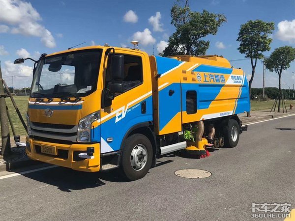 上汽躍進(jìn)5G智能環(huán)衛(wèi)車將在崇明投入使用