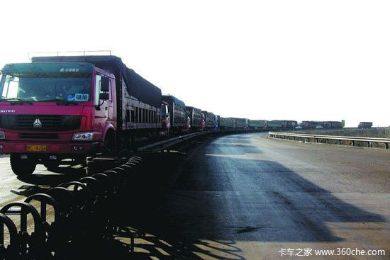 无奈执法依据缺失 偷逃治超花招何其多